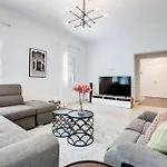 Keysplease Amazing 2 B/R Villa With Private Pool, Jvt
