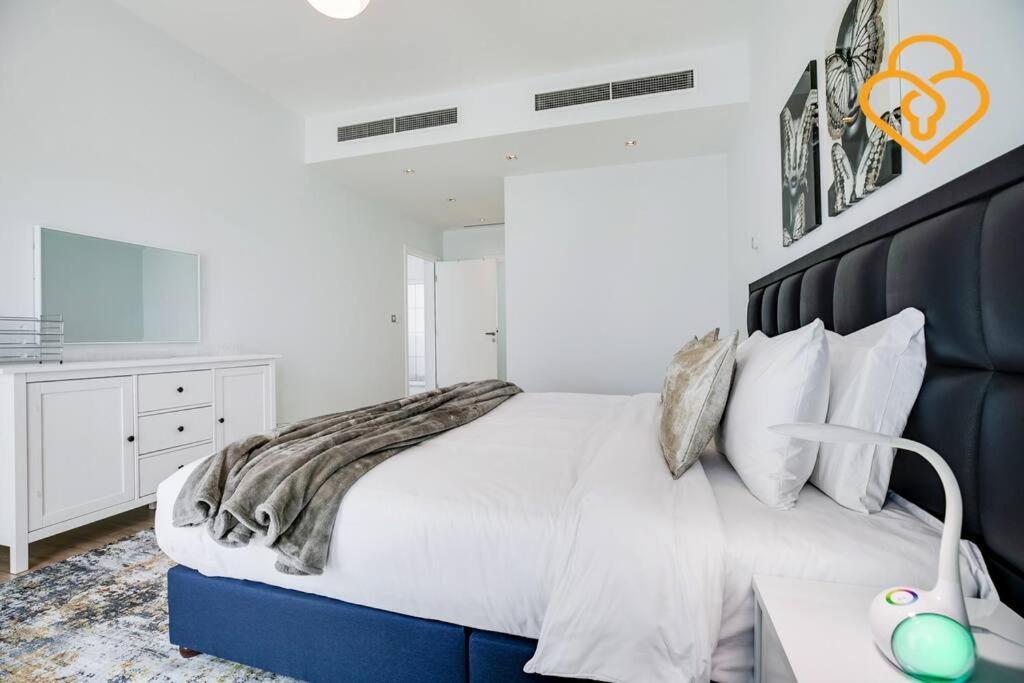 Keysplease Amazing 2 B/r With Private Pool, Jvt