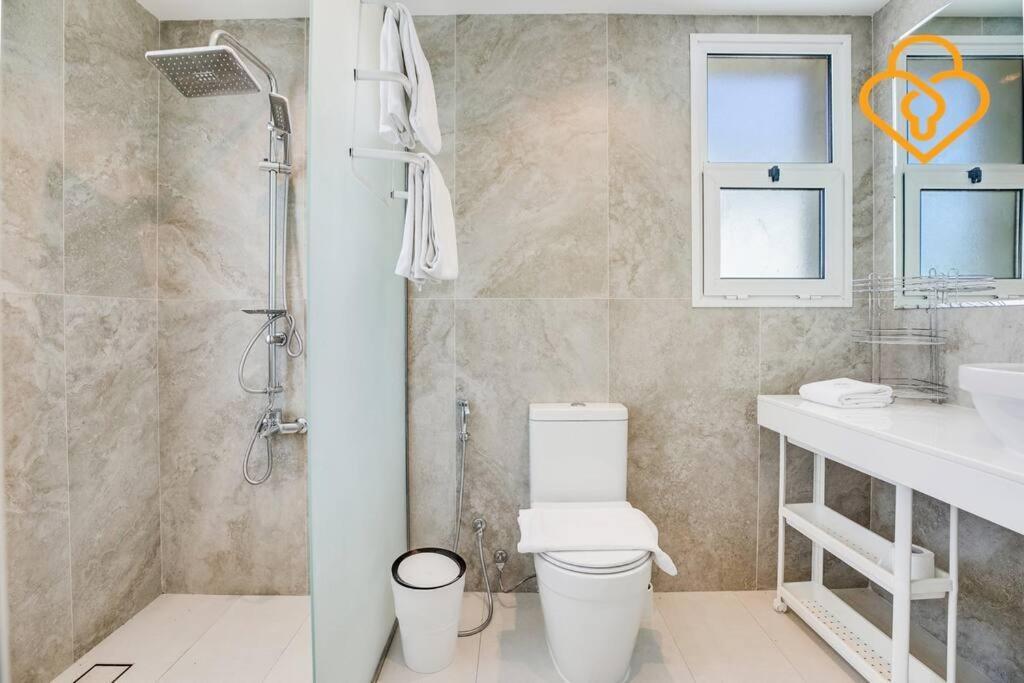 Keysplease Amazing 2 B/r With Private Pool, Jvt *