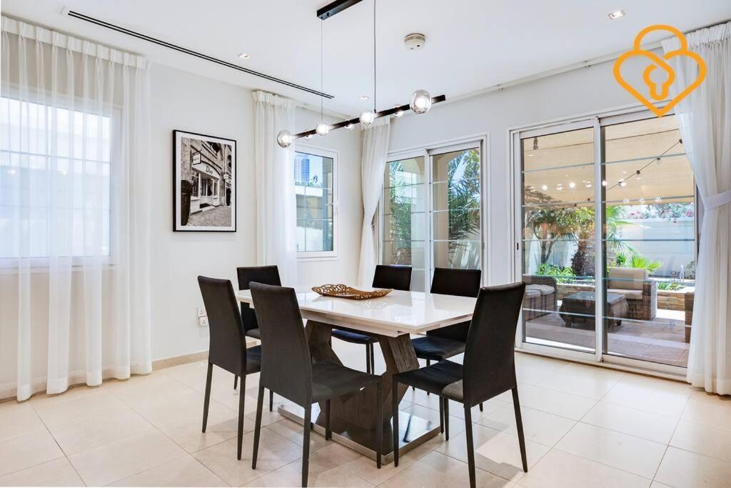 Keysplease Amazing 2 B/r With Private Pool, Jvt Villa