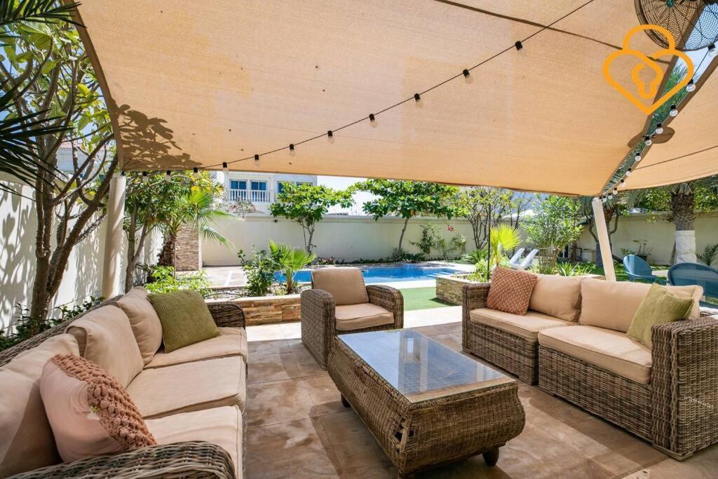 Keysplease Amazing 2 B/r With Private Pool, Jvt