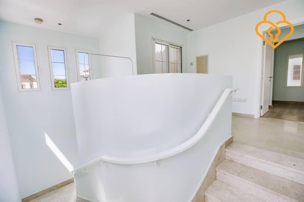 Keysplease Amazing 2 B/r With Private Pool, Jvt Villa Dubai
